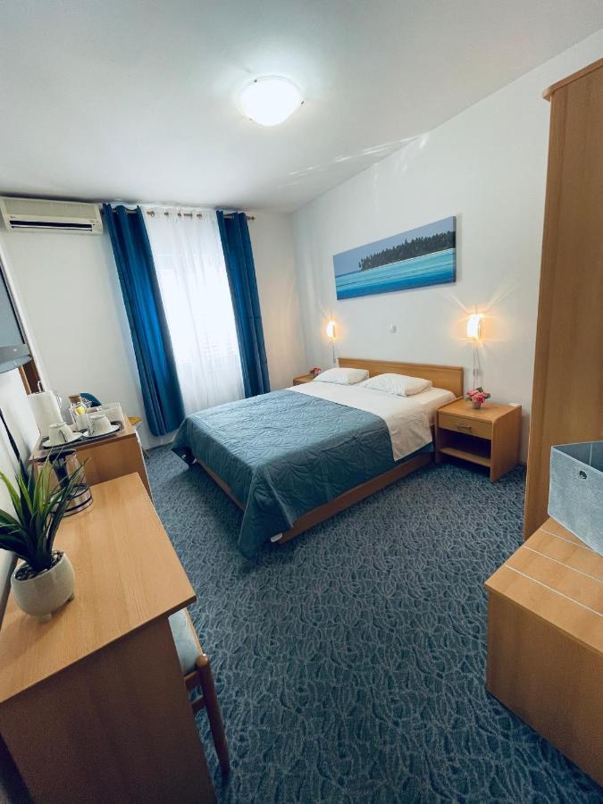 Apartmens And Rooms Madunic V Split Exteriör bild